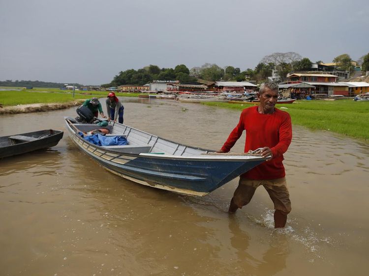 Potret Nelayan Brasil di Tengah Kekeringan Parah