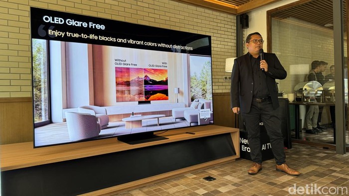 Samsung OLED TV 2024