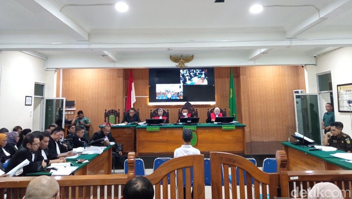 Sidang PK terpidana kasus Vina, Sudirman di PN Cirebon.