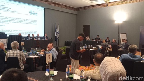 Chief Executive The Nautical Institute Kapten John Lloyd di sela Konferensi The Nautical Institute Global Dynamic Positioning di Nusa Dua, Kabupaten Badung, Bali, Rabu (25/9/2024). (Aryo Mahendro).