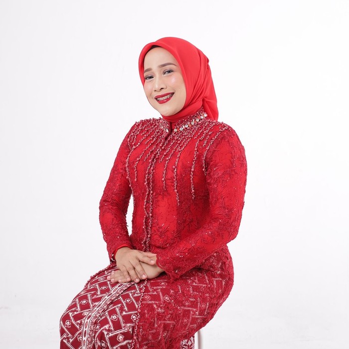 Tia Rahmania