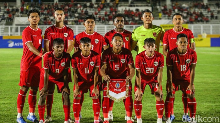 Timnas Indonesia U-20 vs Maladewa bertemu di matchday pertama Grup F Kualifikasi Piala Asia U-20 2025. Di babak pertama skor masih imbang 0-0. Indonesia vs Maladewa berlangsung di Stadion Madya, Senayan, Rabu (25/9/2024) malam WIB.