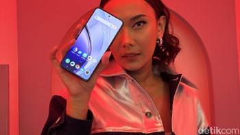 Harga Vivo V40 Lite 4G 8/128 GB Rp 3.299.000. Sementara Vivo V40 Lite 4G 8/256 GB Rp 3.599.000. Foto: Adi Fida Rahman/detikINET
