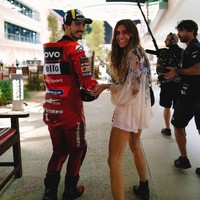 Domizia Castagnini, Pacar Francesco Bagnaia Francesco Bagnaia diketahui berpacaran dengan Domizia yang berprofesi sebagai fashion buyer. Foto: Instagram