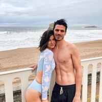 Alejandra Lopez Garro, Pacar Joan Mir WAGs lain yang mendukung pasangan mereka di MotoGP Mandalika adalah Alejandra. Alejandra adalah selebgram yang sering mengunggah pose cantiknya di berbagai destinasi glamour. Foto: Instagram