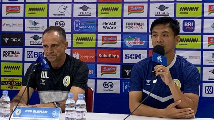 Wahyudi Hamisi saat jumpa pers jelang laga PSS Sleman vs Malut United, Rabu (25/9/2024).