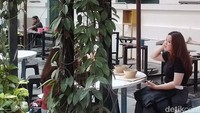 Waktu untuk mencoba kelas ini mengikuti jam operasional museum, Dimas mengatakan biasanya dilakukan setiap sesinya mulai dari 10 menit dengan slot 13 peserta.