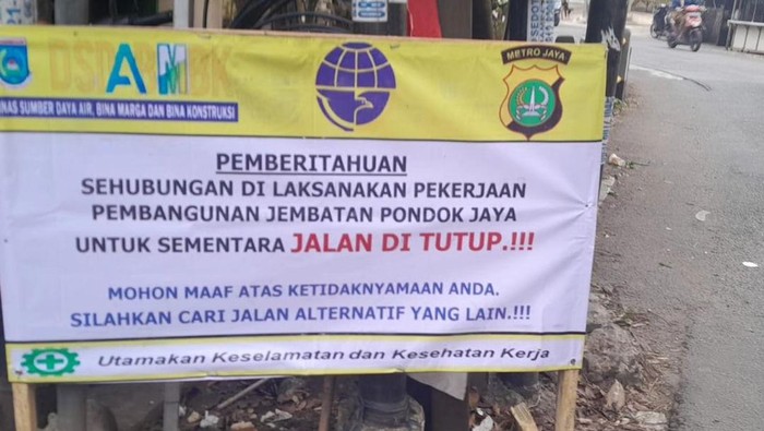 Ada proyek jembatan, Jalan Pondok Karya Tangsel ditutup selama 60 hari.