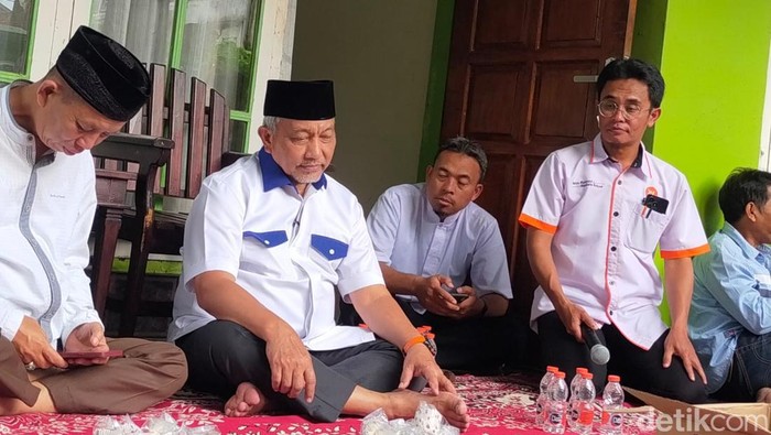 Ahmad Syaikhu, calon gubernur Jabar saat berkunjung ke Sukabumi