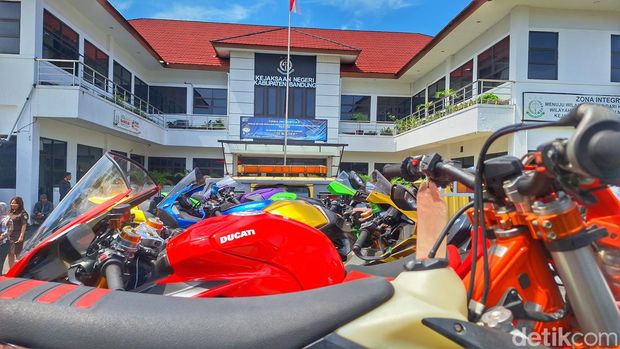 Aset-aset mewah Doni Salmanan yang disita Kejari Kabupaten Bandung