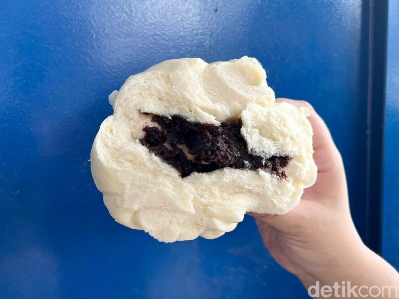 Bakpao Jumbo yang Viral Ini Lokasinya Ada di Dalam Perumahan