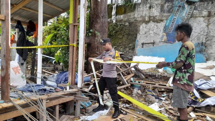 Benda mirip mortir ditemukan di Ambon. Dokumen Istimewa