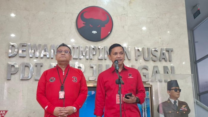 Ketua DPP PDIP, Ericko Sotarduga dan Ronny Talapessy, di kantor DPP PDIP, Jakarta Pusat, Kamis (26/9/2024).