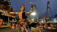 Pagelaran seni budaya oleh seniman petani Komunitas Lima Gunung kali ini mengusung tema “Wolak Waliking Zaman Kelakone” digelar dari tanggal 25-29 September. 