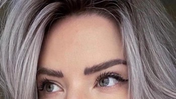 Influencer ini mengaku tidak mengedit foto-fotonya di akun medsosnya. Foto: Boredpanda