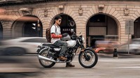 Segmen motor klasik sepertinya masih menarik bagi merek Honda. Buktinya, Honda merilis motor retro baru, CGX150. Motor ini diproduksi oleh anak perusahaan Honda di China, Wuyang Honda. Foto: Dok. Honda