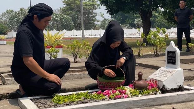Ikfina Fahmawati dan Gus Dulloh Idola