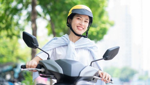 Ilustrasi Naik Motor