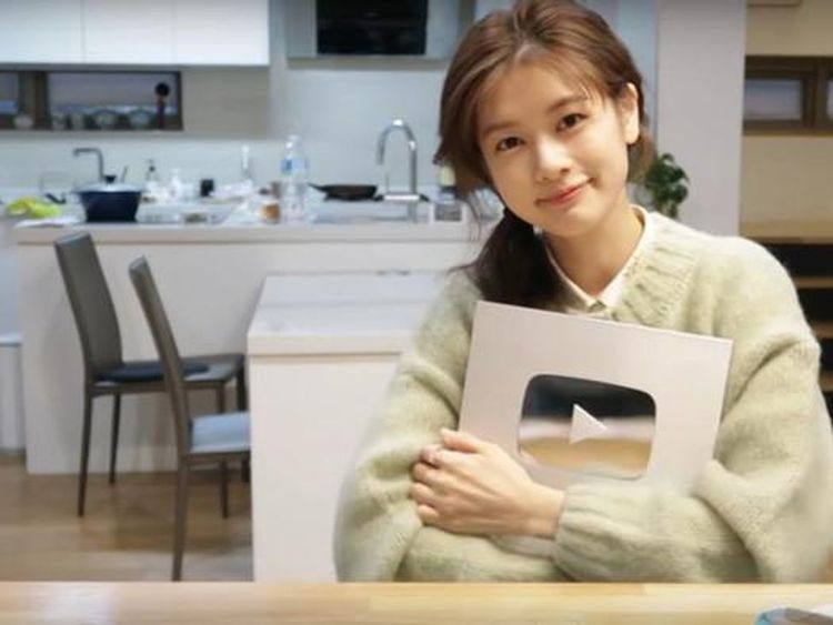 Intip Dapur Minimalis di Rumah Jung So Min Pemeran Love Nextdoor