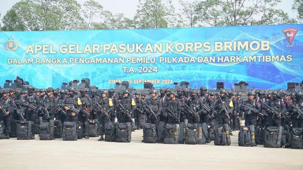 Karorenminops Korbrimob Polri Brigjen Rudy Harianto meminpin apel pasukan dalam rangka pengamanan Pilkada Serentak 2024