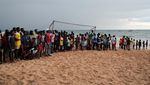 Keseruan Warga Senegal Nonton Pertandingan Sepakbola