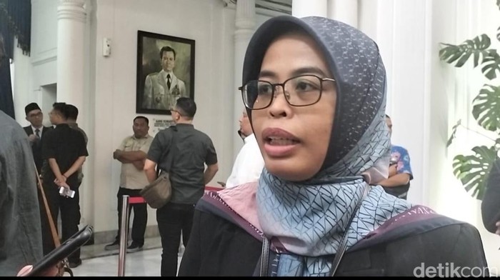 Ketua KPU Jabar, Ummi Wahyuni