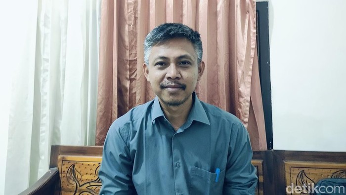 Komisioner KPU Dompu Divisi Teknis Penyelenggaraan, Hidayatullah. (Faruk Nickyrawi)