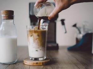 Kopi Susu tanpa Gula Ternyata Ampuh Mengatasi Nyeri Sendi