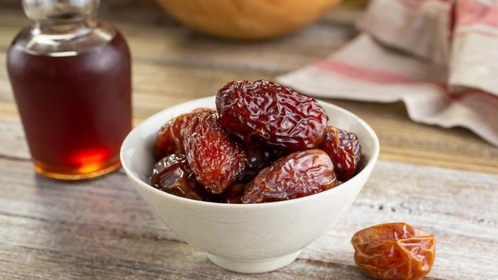 racikan air kurma yang bermanfaat
