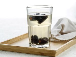 Jika Rutin Minum Air Kurma, Ini 4 Manfaat Sehat yang Didapat!