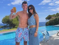 Potret WAG MotoGP Istri Aleix Espargaro yang Ikut Liburan di Lombok Bareng Suami