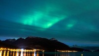 Aurora adalah sebuah istilah yang digunakan bagi sebuah fenomena langit yang memancarkan cahaya berbentuk seperti berkas hingga tirai dan kerap disebut sebagai pertunjukkan cahaya.  