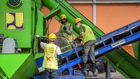 TPST Sentiong mampu mengolah 10 hingga 50 ton sampah per hari secara terpadu menggunakan metode maggotisasi.  