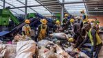Melihat Pengolahan Sampah di TPST Sentiong