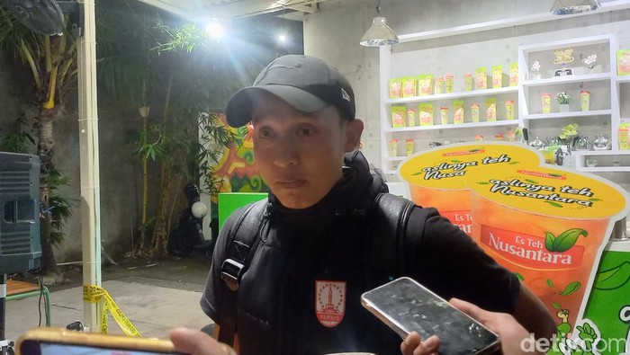 Karteker Persis Solo Yogie Nugraha, saat ditemui di Persis Store, Kecamatan Banjarsari, Kota Solo, Kamis (26/9/2024).