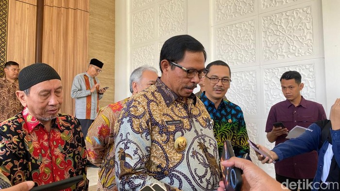 Pj Gubernur Nana Sudjana di Hotel Patrajasa, Wonotingal, Kecamatan Candisari, Kota Semarang, Kamis (26/9/2024).