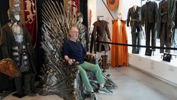 Potret Barang-barang Serial Game of Thrones yang Bakal Dilelang