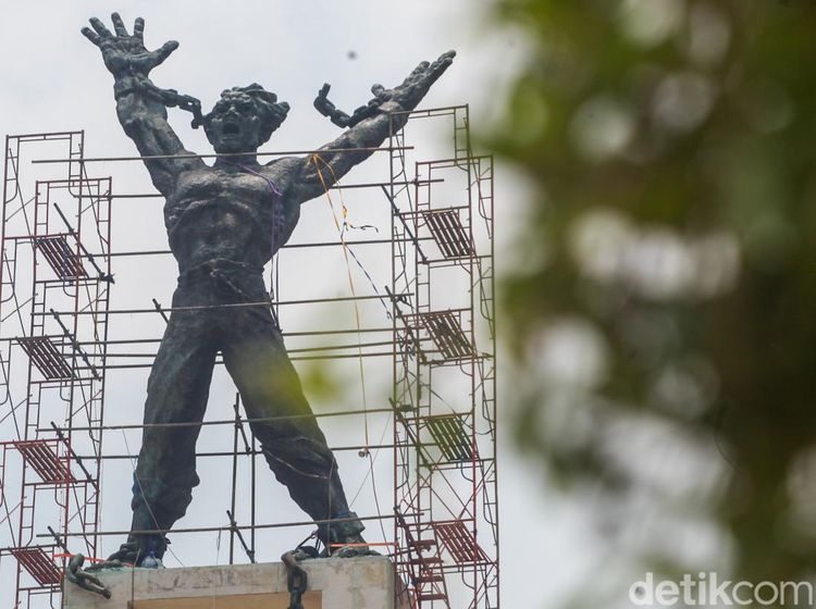 Potret Pelestarian Monumen Pembebasan Irian Barat di Lapangan Banteng