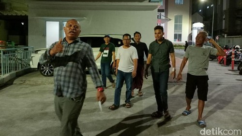 Korban melapor ke Polsek Denpasar Selatan setelah dikeroyok orang tak dikenal, Senin (23/9/2024). (Istimewa).