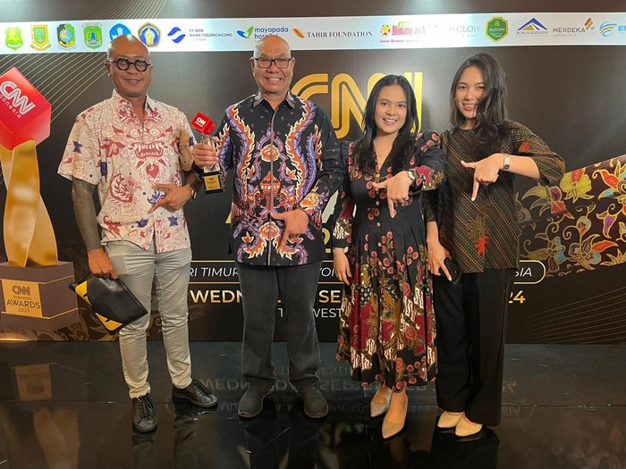 PT Bumi Suksesindo raih penghargaan CNN Indonesia Awards Jatim