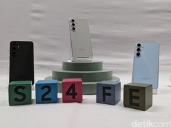 Unboxing Samsung Galaxy S24 FE yang Layarnya Makin Luas