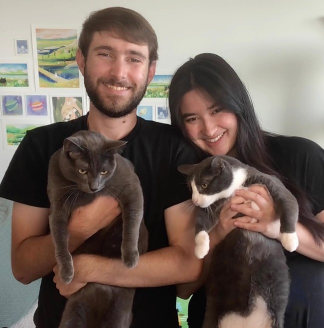 Sebelumnya melalui akun Instagram pribadinya Stephanie sempat mengumumkan jika dirinya dan kekasih sudah bertunangan. Kabar tersebut diumumkan seraya membagikan foto dirinya dan Asher yang sedang sama-sama menggendong kucing. Foto: Instagram/@stephaniepoetri