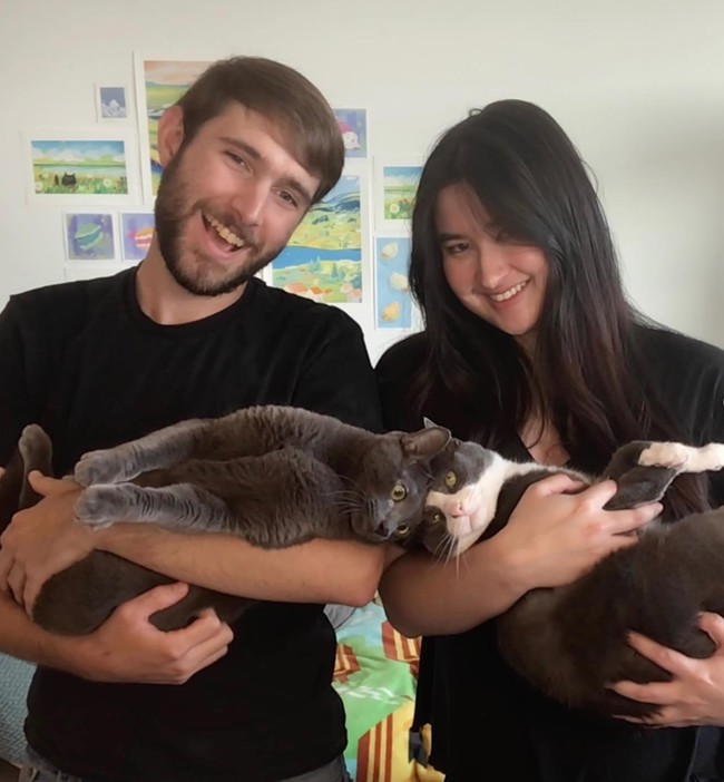 Kabar pertunangan itu diumumkan melalui akun Instagram pribadinya pada 3 Mei 2024. Unggahannya kala itu pun langsung mendapat banyak ucapan selamat dari para netizen. Foto: Instagram/@stephaniepoetri