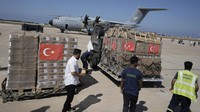 Bantuan ini datang setelah pemboman besar-besaran Israel di beberapa wilayah Lebanon yang menewaskan sedikitnya 560 orang serta menyebabkan ribuan orang melarikan diri dari Lebanon selatan.  