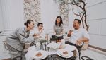 Serunya Agnez Mo Saat Kulineran di Bali hingga Jepang