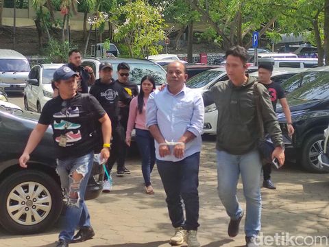 AM alias Anggiat Marpaung, bos debt collector (DC) yang jadi sempat buron saat dibawa ke Polda Jateng, Jumat (27/9/2024).