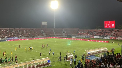 Laga Bali United melawan Barito Putera di Stadion Kapten I Wayan Dipta, Jumat (27/9/2024).