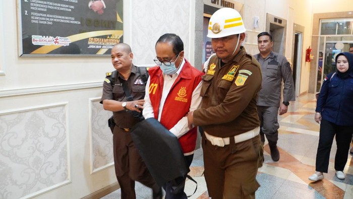 BHW tersangka korupsi proyek LRT Sumsel.