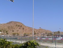 7 Bukit Dekat Sirkuit Mandalika Dijaga Ketat Jelang Kedatangan Jokowi