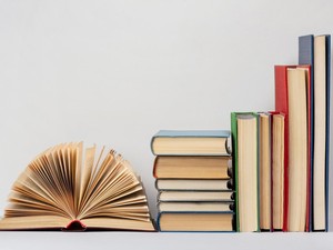 Oase Literasi di Tengah Riuh CFD Tegar Beriman